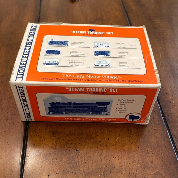 Lionel Train Cat’s Meow Village “Steam Turbine” Set - Picture 2 of 7